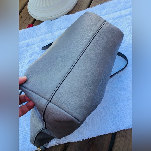 NICE genuine leather PRADA tote bag 🌷🌷 - Picture 7 of 16